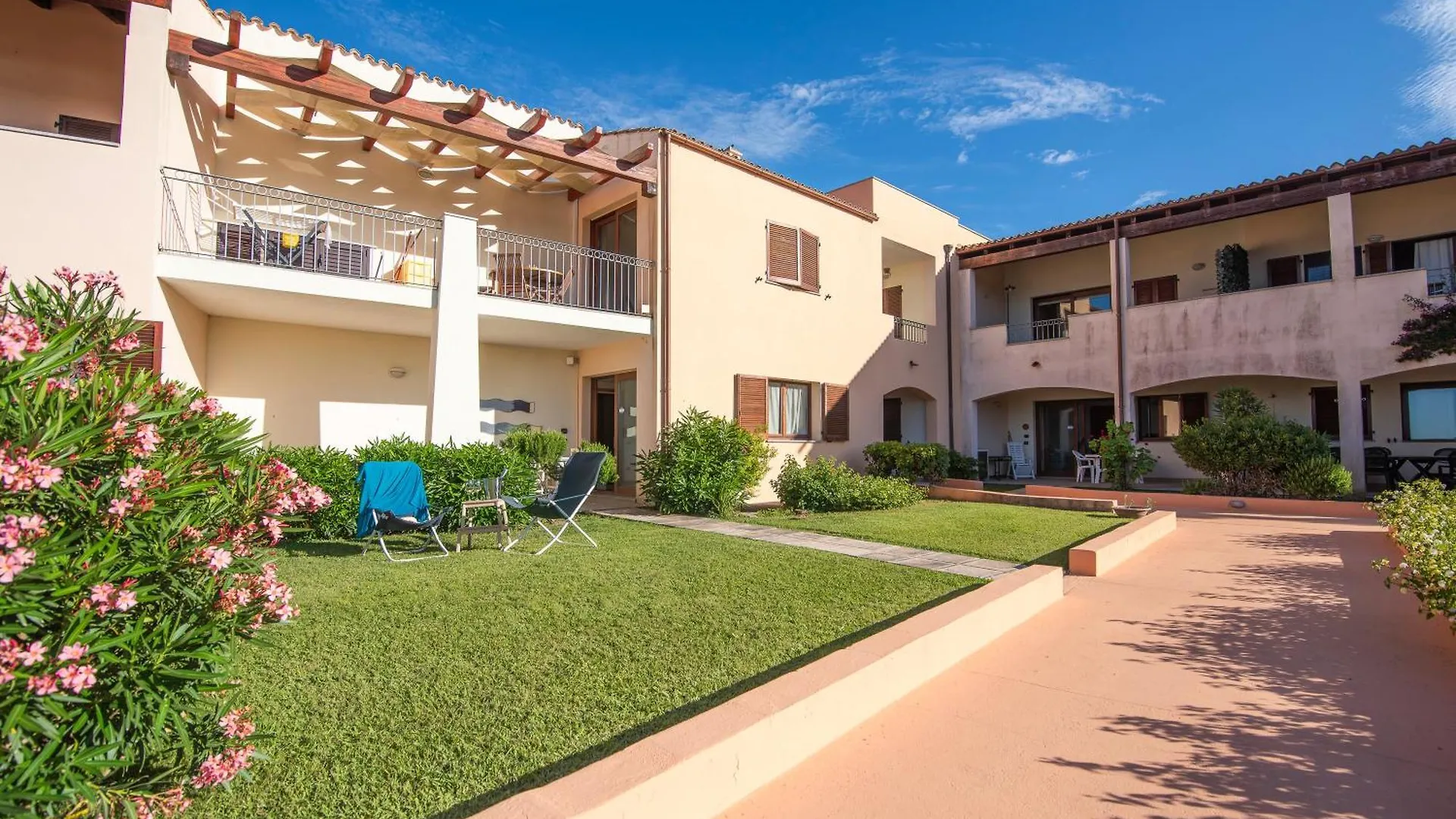 Residence I Mirti Porto Pozzo 0*,  Italia